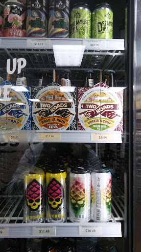 Liquor Store «Fine Wine & Liquor», reviews and photos, 5 Meadow St, Naugatuck, CT 06770, USA