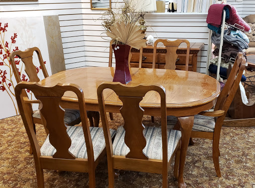 Thrift Store «Hand to Hand Thrift Store», reviews and photos, 785 Terryville Ave, Bristol, CT 06010, USA