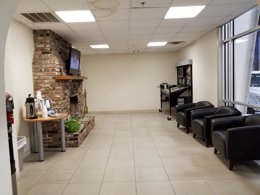 Car Dealer «Sabine River Ford», reviews and photos, 1601 Green Ave, Orange, TX 77630, USA