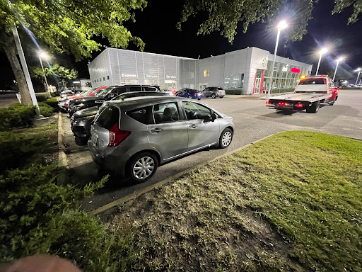 Car Dealer «Hall Nissan Virginia Beach», reviews and photos, 3757 Bonney Rd, Virginia Beach, VA 23452, USA