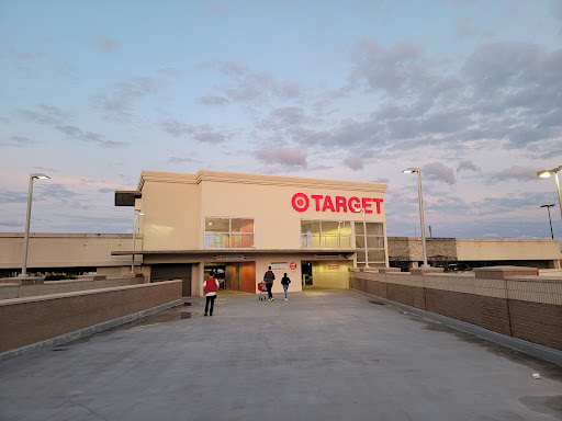 Shopping Mall «Addison Mall», reviews and photos, 2970 W Addison St, Chicago, IL 60618, USA