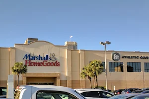 Marshalls & HomeGoods image