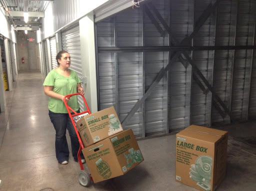 Truck Rental Agency «U-Haul Moving & Storage at Hwy 13 & Portland Ave», reviews and photos, 12200 Portland Ave S, Burnsville, MN 55337, USA