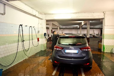 Garage E Autolavaggio Di Bachisio Pilu