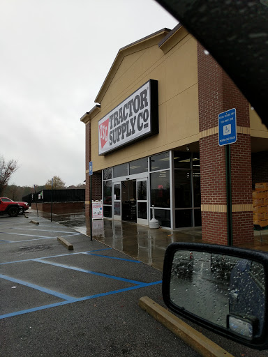 Home Improvement Store «Tractor Supply Co.», reviews and photos, 90 Marketplace Dr, Newnan, GA 30265, USA