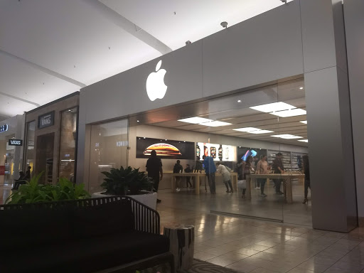 Computer Store «Apple Southcenter», reviews and photos, 801 Southcenter Mall, Tukwila, WA 98188, USA