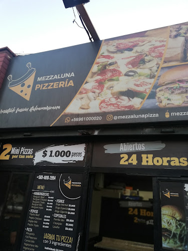 Mezzaluna Pizzeria - Metropolitana de Santiago