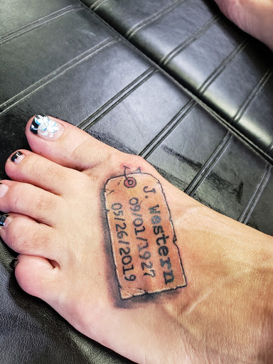 Tattoo Shop «Iron Lotus Tattoo», reviews and photos, 521 Pulaski Hwy A, Joppa, MD 21085, USA