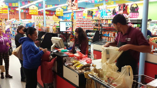 Supermarket «El Toro Loco», reviews and photos, 240 Garden Hwy, Yuba City, CA 95991, USA