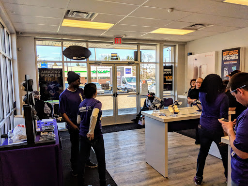 Cell Phone Store «MetroPCS Authorized Dealer», reviews and photos, 805 Capital Ave NE a, Battle Creek, MI 49017, USA