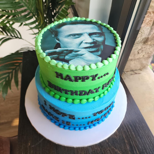 Cupcake Shop «Smallcakes: A Cupcakery of Naperville», reviews and photos, 115 E Ogden Ave #119, Naperville, IL 60563, USA