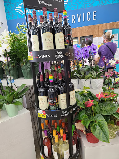 Supermarket «Vallarta Supermarkets», reviews and photos, 19725 Vanowen St, Winnetka, CA 91306, USA