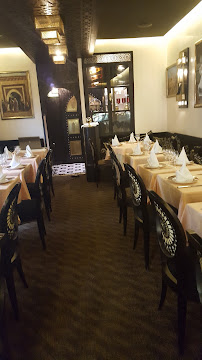Atmosphère du Restaurant marocain Le Mogador à Neuilly-sur-Seine - n°1
