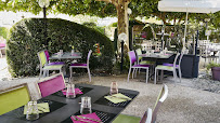 Photos du propriétaire du Restaurant français Hotel Restaurant Salle de réunion Logis le Paris Nice à Joigny - n°1