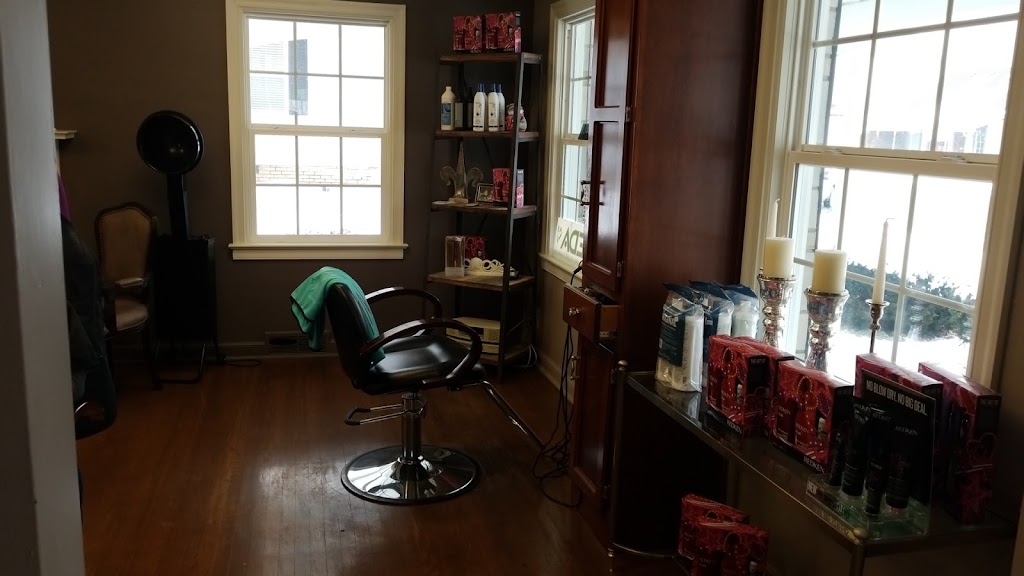 Exclusives Salon & Spa 46239