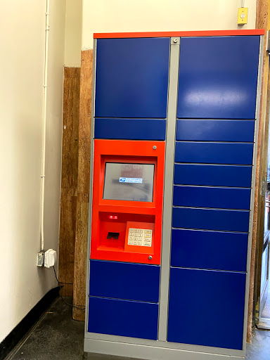 Post Office «United States Postal Service», reviews and photos, 10628 Queens Blvd, Forest Hills, NY 11375, USA
