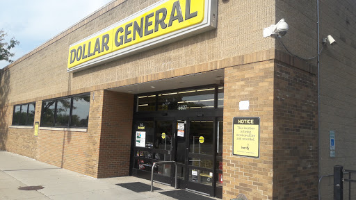 Discount Store «Dollar General», reviews and photos, 5627 N Lincoln Ave, Chicago, IL 60659, USA