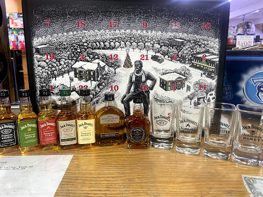 Liquor Store «Longhorn Liquor Store», reviews and photos, 223 NW Broad St, Murfreesboro, TN 37130, USA