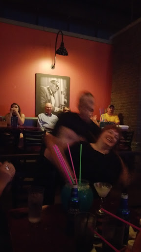 Piano Bar «Blue Moon Dueling Piano Bar & Restaurant», reviews and photos, 5485 Mills Civic Pkwy, West Des Moines, IA 50266, USA