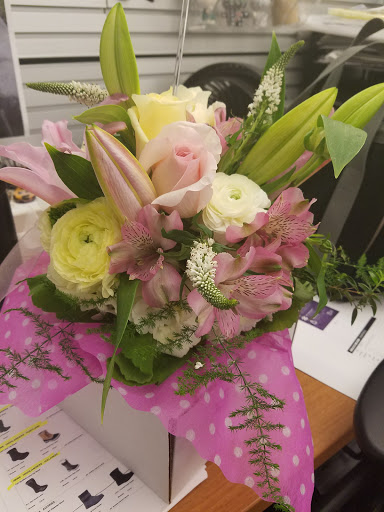 Florist «Piccolo Flowers», reviews and photos, 3200 E Broadway, Long Beach, CA 90803, USA