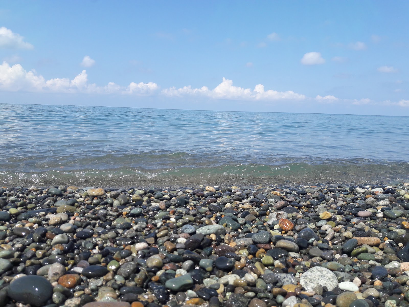 Zdjęcie Hamidiye Beach z powierzchnią turkusowa czysta woda