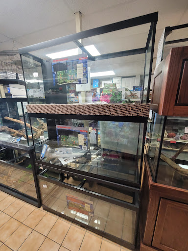 Pet Store «Moby Dick Pet Store Inc», reviews and photos, 3700 Sashabaw Rd, Waterford Twp, MI 48329, USA