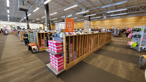 Shoe Store «DSW Designer Shoe Warehouse», reviews and photos, 131 US-41, Schererville, IN 46375, USA