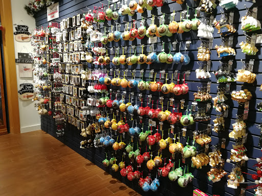 Shopping Mall «Brookfield Square», reviews and photos, 95 N Moorland Rd, Brookfield, WI 53005, USA