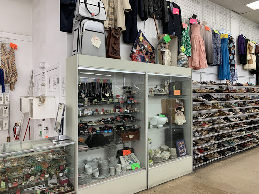 Thrift Store «Community Thrift Store», reviews and photos, 6015 Edgewater Dr, Orlando, FL 32810, USA