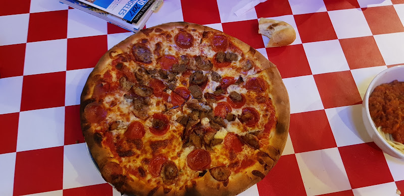 #8 best pizza place in Los Angeles - Rocco's Neighborhood Pizza