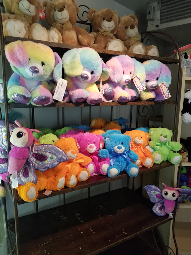 Florist «Thrifty Florist», reviews and photos, 211 S Telegraph Rd, Pontiac, MI 48341, USA