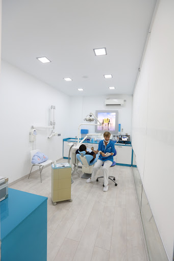 Clínica Dental B&J - La Herradura Granada en La Herradura, Granada