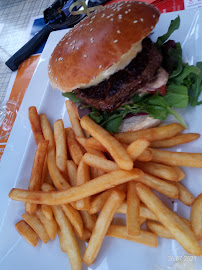 Hamburger du Restaurant français Le Tonneau à Bourg-Saint-Maurice - n°6