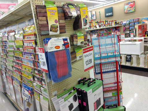 Christian Book Store «Mardel Christian & Education», reviews and photos, 2710 N Greenwich Rd, Wichita, KS 67226, USA