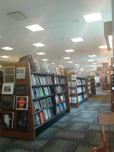 Book Store «Barnes & Noble at Emory», reviews and photos, 1390 Oxford Rd NE, Atlanta, GA 30307, USA
