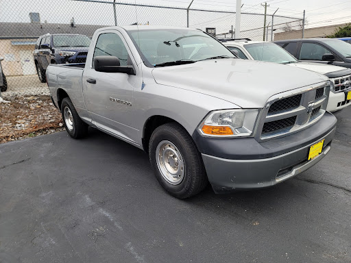 Used Car Dealer «Cincinnati Auto Credit», reviews and photos, 2813 Gilbert Ave, Cincinnati, OH 45206, USA