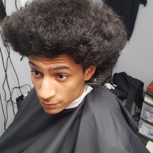 Barber Shop «R Barber Shop», reviews and photos, 19310 Grand River Ave, Detroit, MI 48223, USA