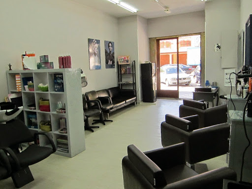 Información y opiniones sobre Peluqueria Laura de Laredo