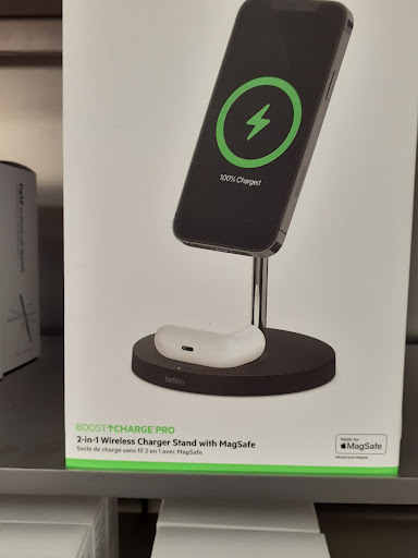 Computer Store «Apple Partridge Creek», reviews and photos, 17360 Hall Rd, Charter Twp of Clinton, MI 48038, USA