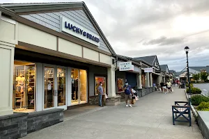 Woodbury Common Premium Outlets image
