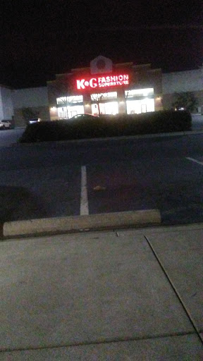 Clothing Store «K&G Fashion Superstore», reviews and photos, 3020 E 9th St, Oakland, CA 94601, USA