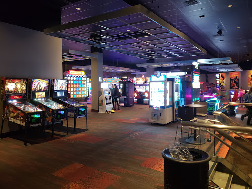 Movie Theater «Regal Cinemas West Town Mall 9», reviews and photos, 7600 Kingston Pike #1520, Knoxville, TN 37919, USA