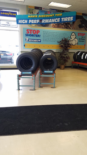 Tire Shop «Mavis Discount Tire», reviews and photos, 231 Elmira Rd, Ithaca, NY 14850, USA