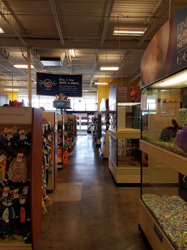 Pet Supply Store «PetSmart», reviews and photos, 3401 Erie Blvd E, Syracuse, NY 13214, USA