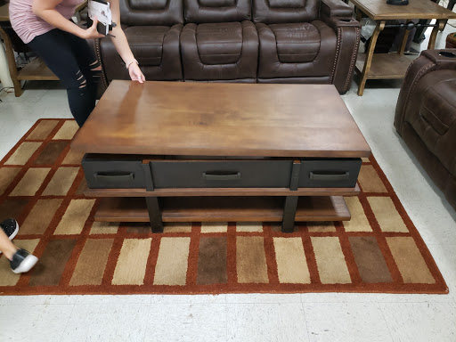 Furniture Store «Major Discount Furniture», reviews and photos, 504 Henslee Dr, Dickson, TN 37055, USA