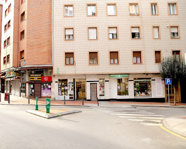 Farmacia de Rontegui Nafarroa Kalea, 28, 48901 Barakaldo, Biscay, España