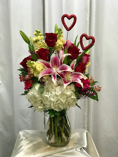 Florist «Roberts Flower Shop», reviews and photos, 423 Castroville Rd, San Antonio, TX 78207, USA