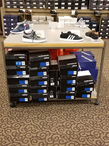 Shoe Store «DSW Designer Shoe Warehouse», reviews and photos, 4120 E 4th St, Ontario, CA 91764, USA