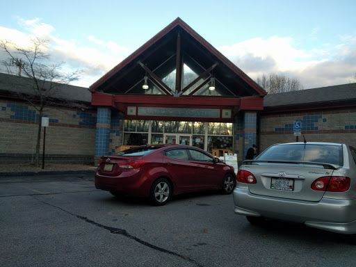 Pet Supply Store «Rumford Pet Center», reviews and photos, 865 Warren Ave, East Providence, RI 02914, USA