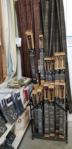 Clothing Store «Discount Madness», reviews and photos, 44 Bridge St, Pelham, NH 03076, USA